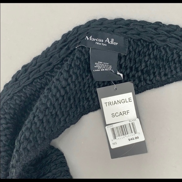 Marcus Alder Black Soft Knit Star Triangle Scarf NEW - Picture 2 of 4